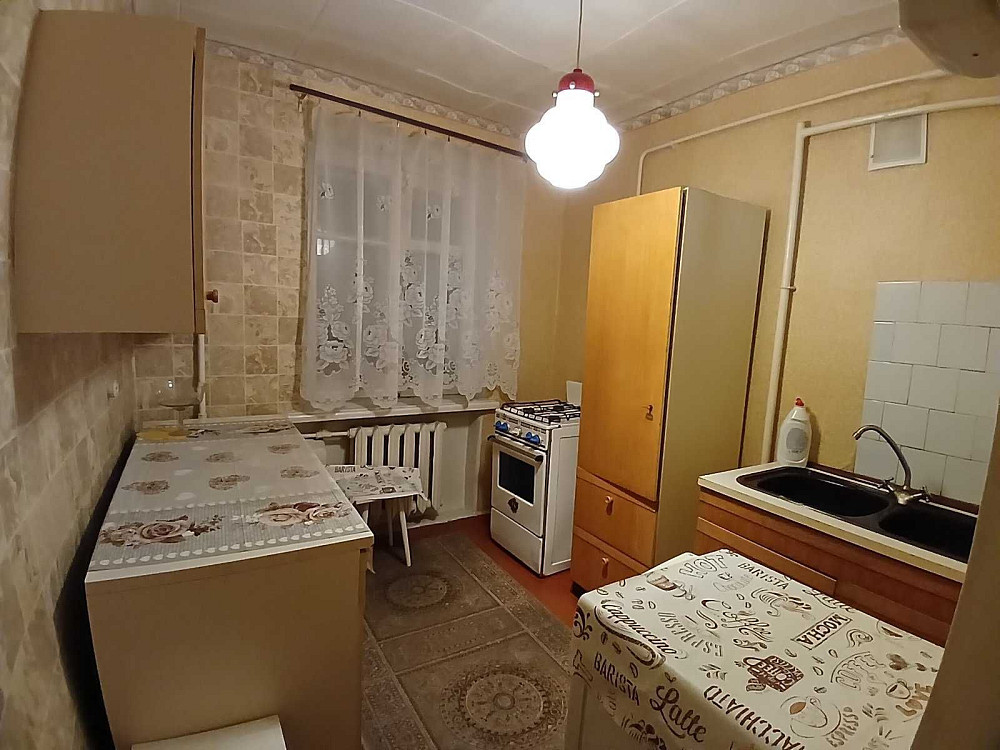 Оренда 1-но кімнатної в історичному центрі Полтава - изображение 3