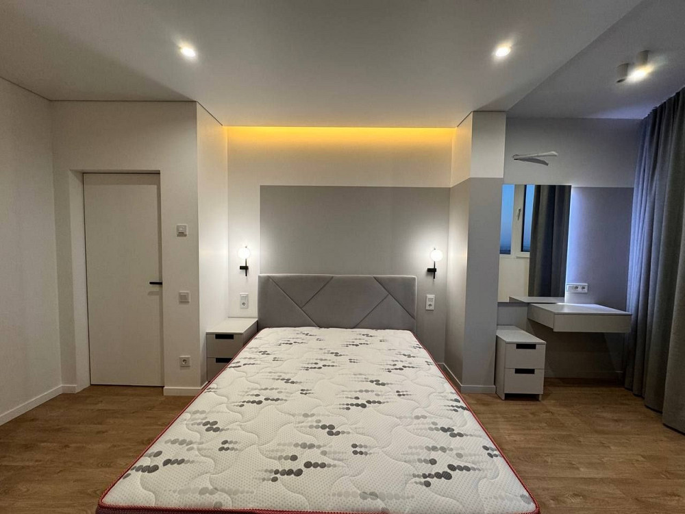 Продам простору та сучасну квартиру на 2-му поверсі з терасою Ровно - изображение 3