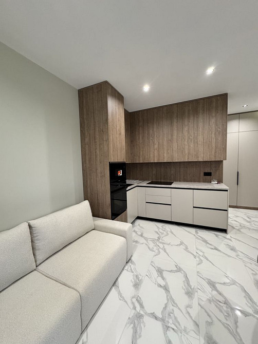 Екслюзивна пропозиція. Продається квартира з терасою Ужгород - зображення 2