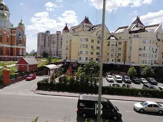 Стильна видова 2х кімнатна квартира на Оболоні Київ