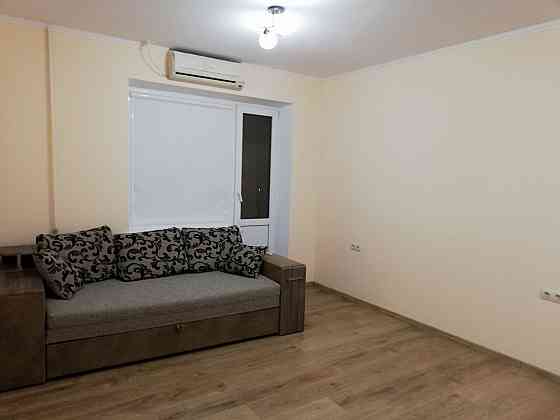 Стильна видова 2х кімнатна квартира на Оболоні Київ