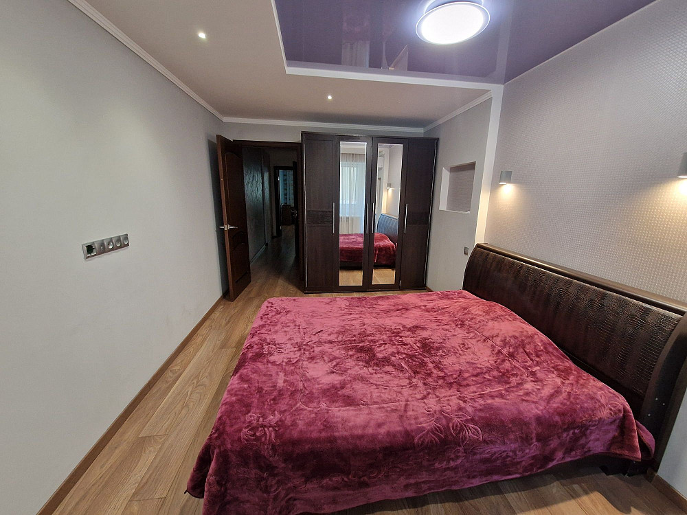 Аренда 3к квартиры 70м2 Олександра Поля (низ) Центр Дніпро - зображення 2