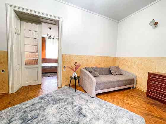 Оренда 2кімн квартири в центрі. Площа Філармонії Черновцы