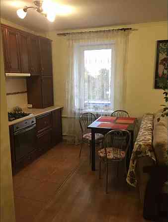 Простора двох кімнатна студія в самому центрі міста Ровно