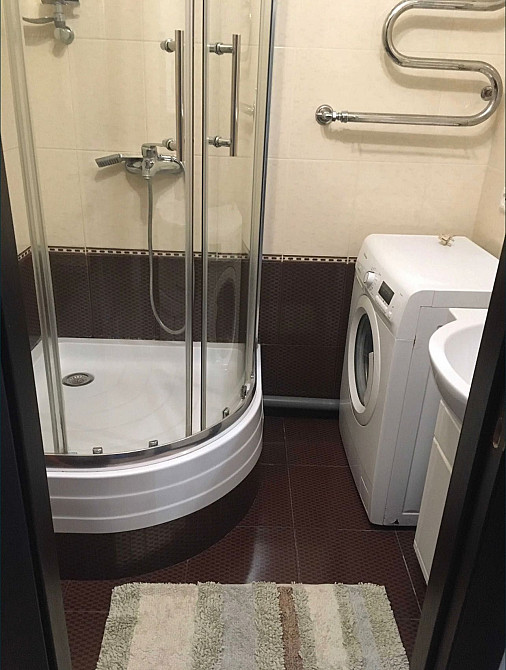 Простора двох кімнатна студія в самому центрі міста Ровно - изображение 4