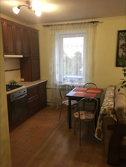 Простора двох кімнатна студія в самому центрі міста Ровно - изображение 6