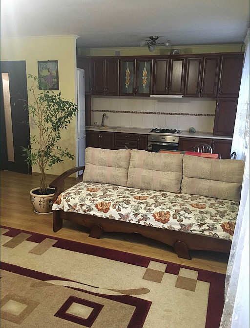 Простора двох кімнатна студія в самому центрі міста Ровно - изображение 8