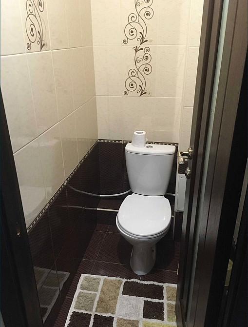 Простора двох кімнатна студія в самому центрі міста Ровно - изображение 5