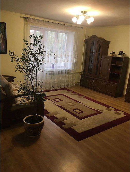 Простора двох кімнатна студія в самому центрі міста Ровно - изображение 7