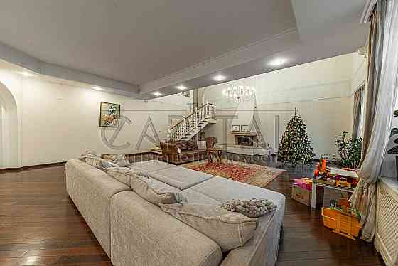 Квартира з інвертором Володимирська 37 центр 300м 5 кімнат генератор Київ