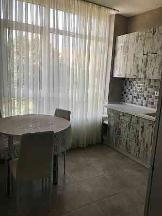 Здам 1 кімнатну  сучасну квартиру, м. Деміївська, вул. Ракетна 24-Б Київ