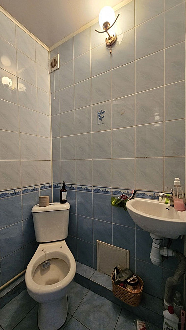 Здам кімнатну з санвузлом  та балконом  на мікрорайоні р- н Сільпо Кам`янець-Подільський - зображення 2