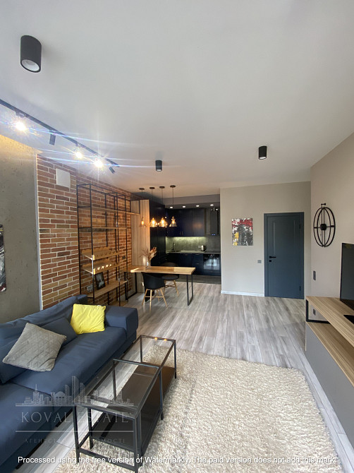 Центр Сдается 2х-ком ( спасльня и кухня студия ) Сечевых Стрельцов Київ - зображення 2