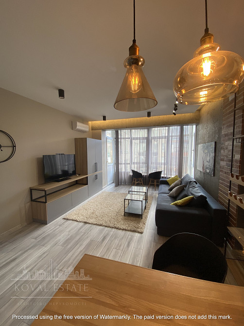 Центр Сдается 2х-ком ( спасльня и кухня студия ) Сечевых Стрельцов Київ - зображення 3