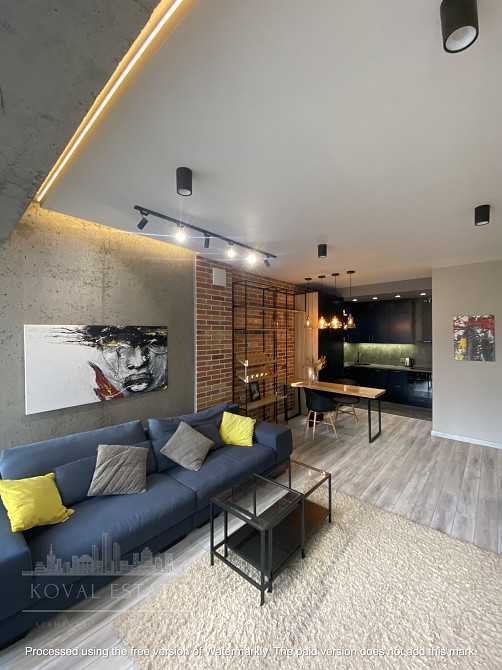 Центр Сдается 2х-ком ( спасльня и кухня студия ) Сечевых Стрельцов Київ - зображення 1