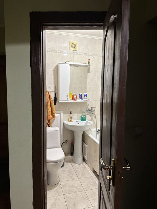 Продається 2-кімнатна квартира в хорошому районі Черновцы - изображение 6