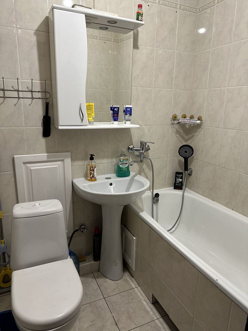 Продається 2-кімнатна квартира в хорошому районі Черновцы - изображение 7