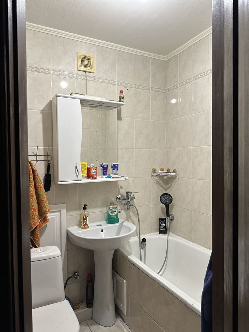 Продається 2-кімнатна квартира в хорошому районі Черновцы - изображение 4