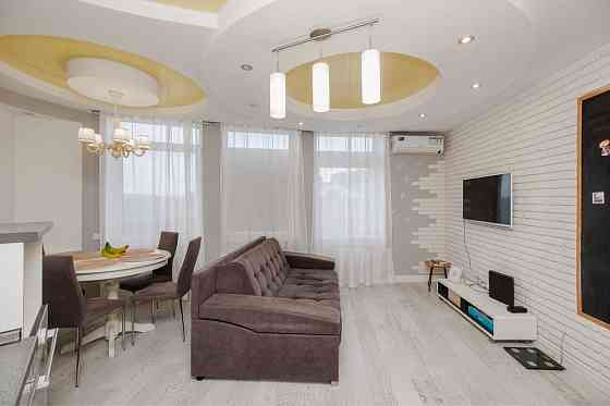 Продаж 2-к квартири , Науки 80а/73, Киев