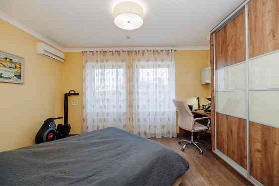 Продаж 2-к квартири , Науки 80а/73, Киев