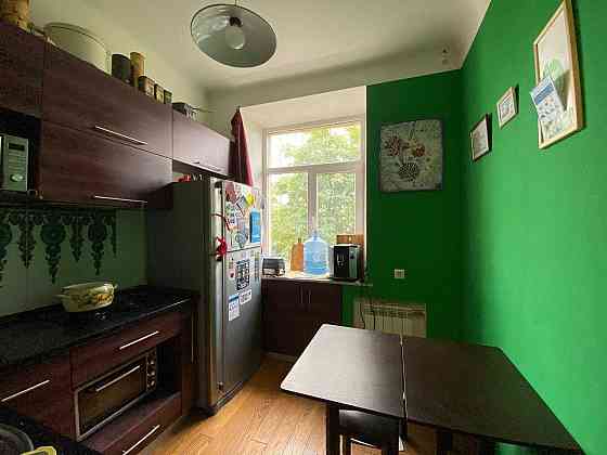 Продам 2-к. квартиру в Центре. Дом Сталинка около Никольского. Харьков