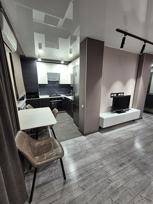 Сдам 2ком ул. Титова  ТЦ Аполо евроремонтом Дніпро - зображення 1