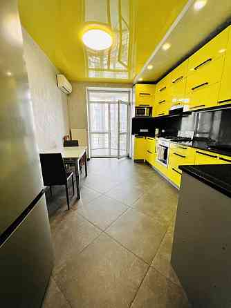 Оренда 3-кім. квартири з сучасним ремонтом, вул. Малоголосківська А17 Львів