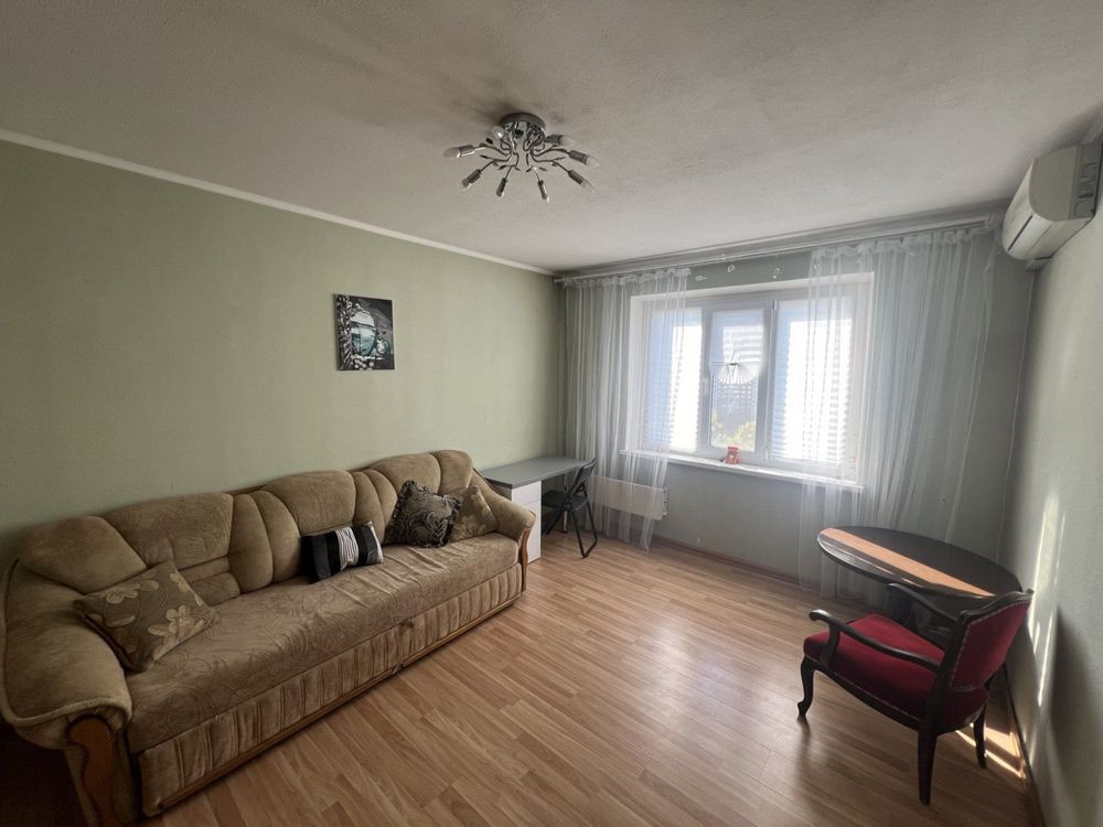 Оренда 2-к квартири, вул. Бальзака 24. Троєщина Київ - зображення 1