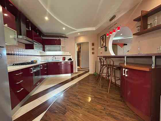 Сдам 3 комн. пентхаус  на 5 ст. Фонтана, ул. Палубная Одесса