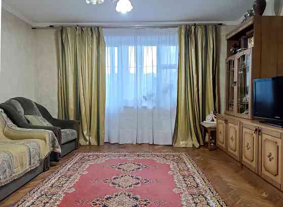 Квартира 3-к продам, Куренівка 68 м, 5 /9 поверх,газ цегла, все окремо Киев