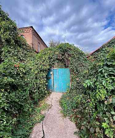 Продам 2-кімнатну квартиру в затишному котеджі Кривой Рог