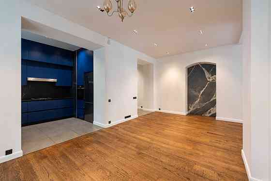 Центр Чарівна кв-ра з ремон.+паркомісце Хрещатик Бессарабська пл БЕЗ % Киев