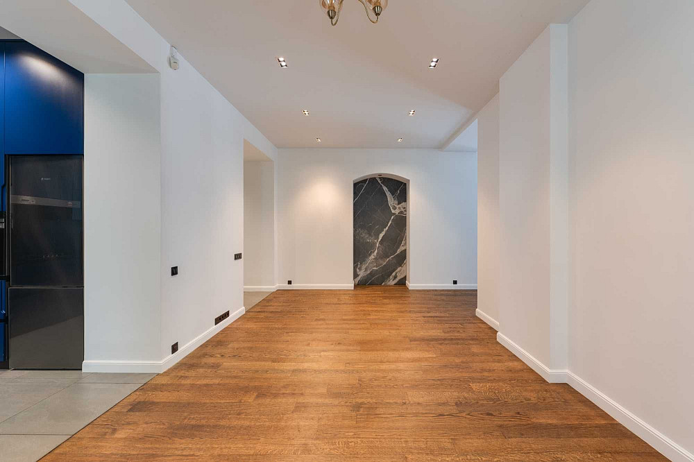 Центр Чарівна кв-ра з ремон.+паркомісце Хрещатик Бессарабська пл БЕЗ % Киев - изображение 7