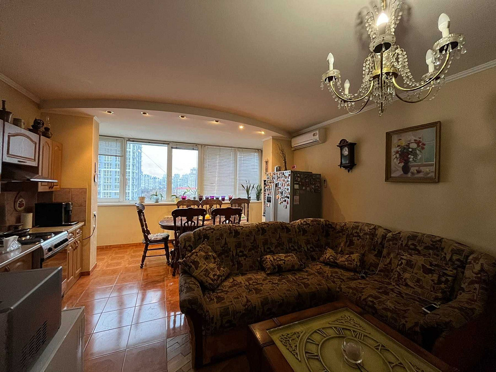 Продажа 4к.квартири біля метро,вул.Братства Тарасівців(Декабристів) Київ - зображення 3