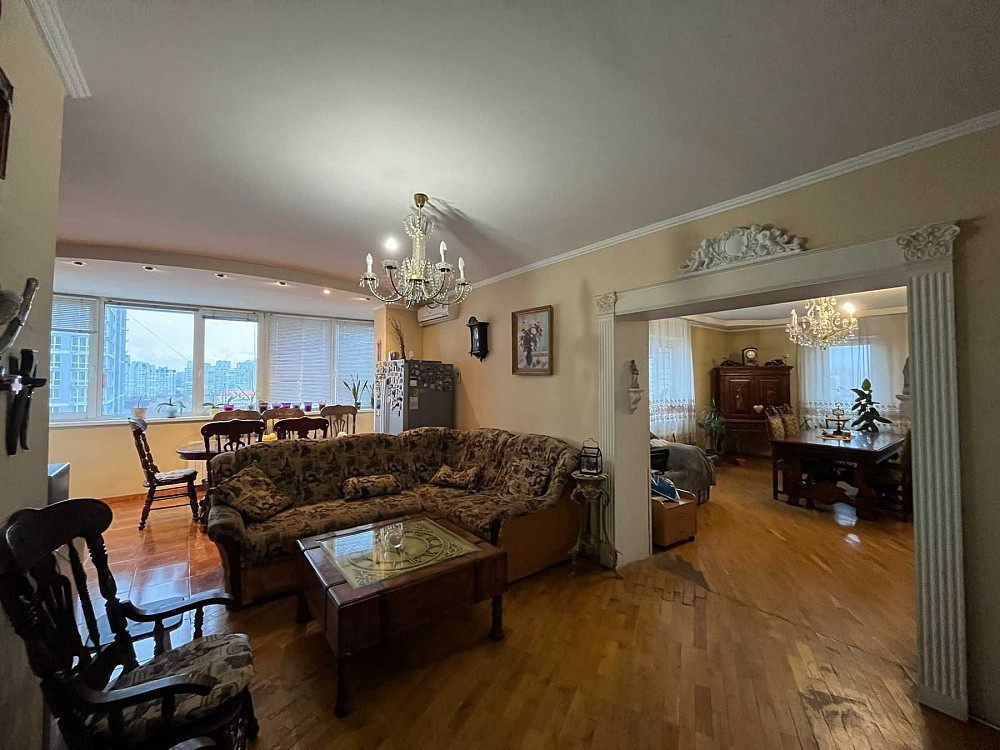 Продажа 4к.квартири біля метро,вул.Братства Тарасівців(Декабристів) Київ - зображення 1