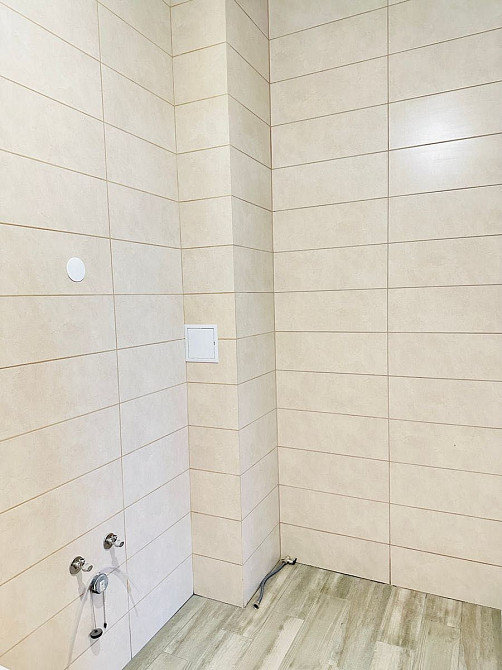 Таирова. Новострой 80 м. Кухня 23 м и 2 комнаты. Начат ремонт. Одесса - изображение 1