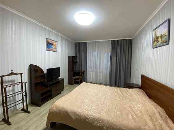 Милютенка 17 В Сдам Шикарную и Просторную 1но комнатную квартиру Київ