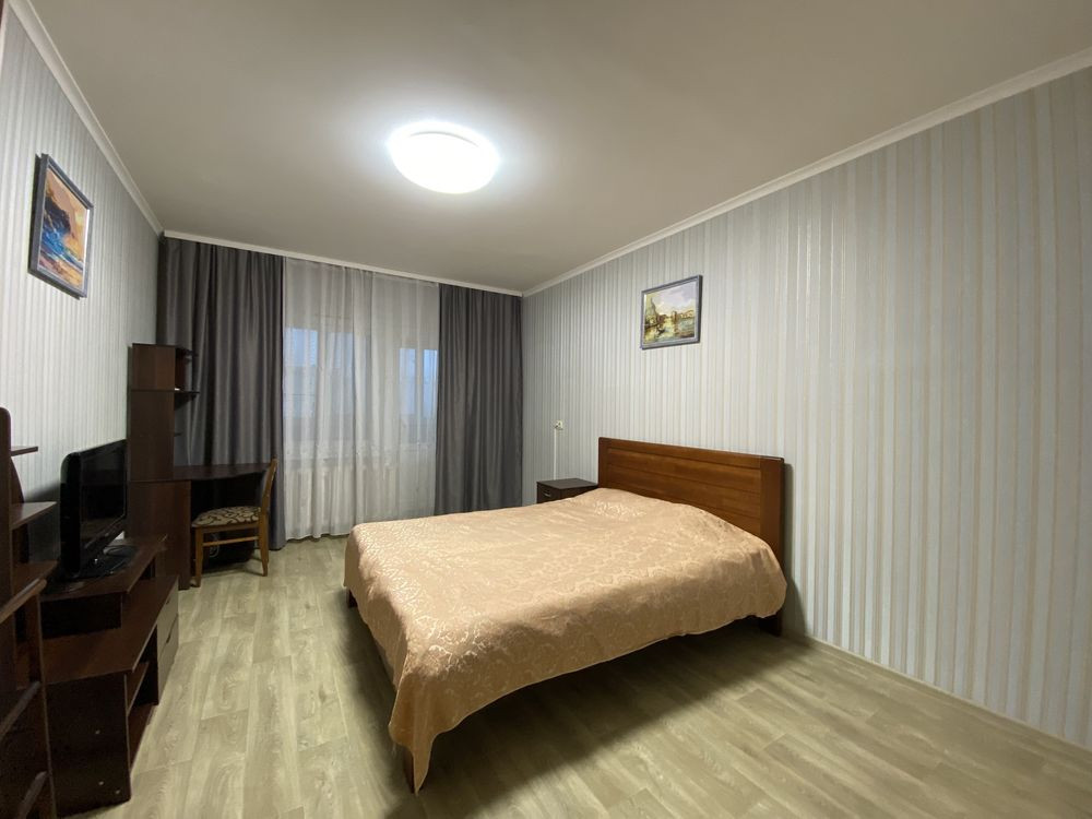 Милютенка 17 В Сдам Шикарную и Просторную 1но комнатную квартиру Київ - зображення 1