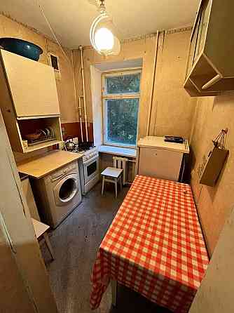 СРОЧНО 1-ком.кв.метро  Академгородок ул. Доброхотова 7 Київ