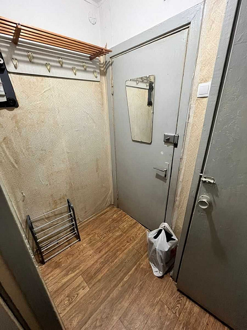 СРОЧНО 1-ком.кв.метро  Академгородок ул. Доброхотова 7 Київ - зображення 4