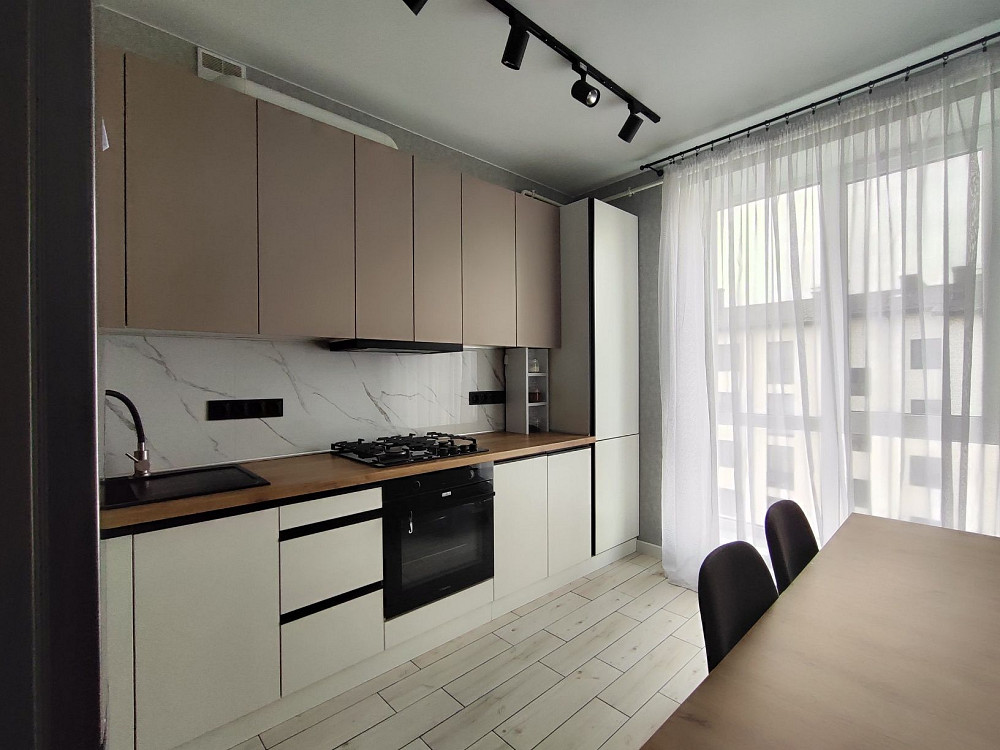 Компактна однокімнатна квартира з ремонтом! Луцьк - зображення 1