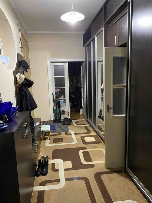 Продаж 2 кімнатної квартири вул. Корзо Ужгород - зображення 2