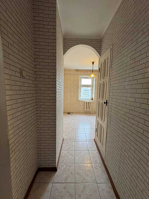 Продаю 2к квартиру на П-ті Миру ц3 Миколаїв - зображення 7