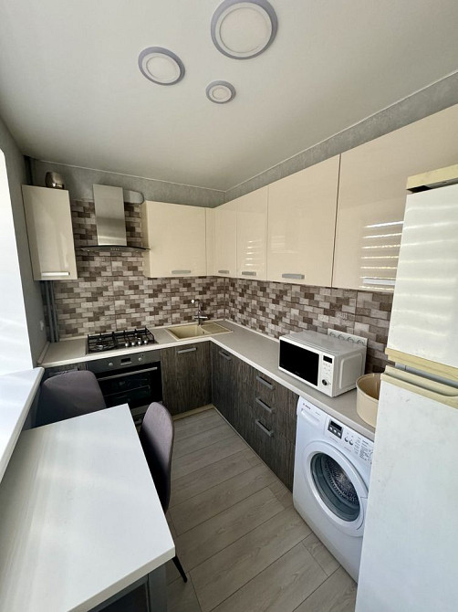 Продаж 2- х кімнатної квартири Запорожье - изображение 1