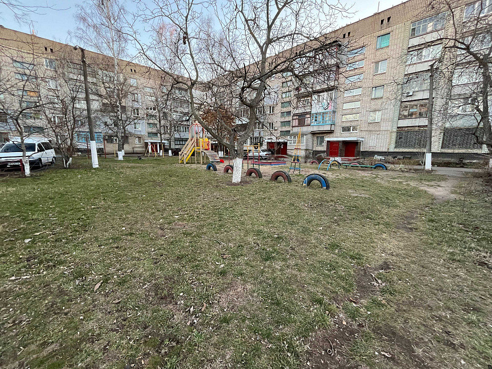 Продаж трикімнатної квартири в центрі міста. Вознесенск - изображение 2