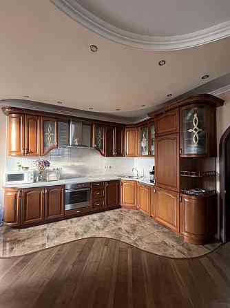 Продаж Освіти 14а, без % дві окремі кімнати. Київ