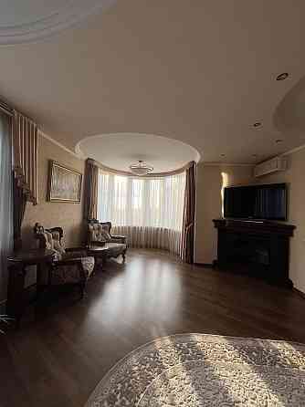 Продаж Освіти 14а, без % дві окремі кімнати. Київ