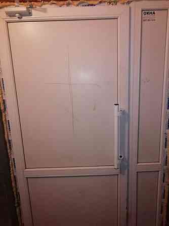 Продам 2х кімнатну "сталінка", зупинка "КРЕС" Кривой Рог