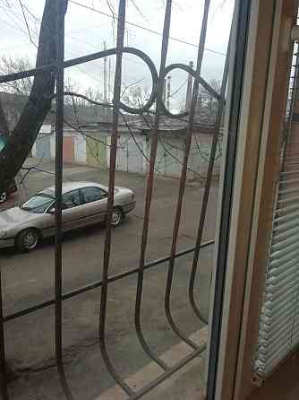 Продам 2х кімнатну "сталінка", зупинка "КРЕС" Кривой Рог