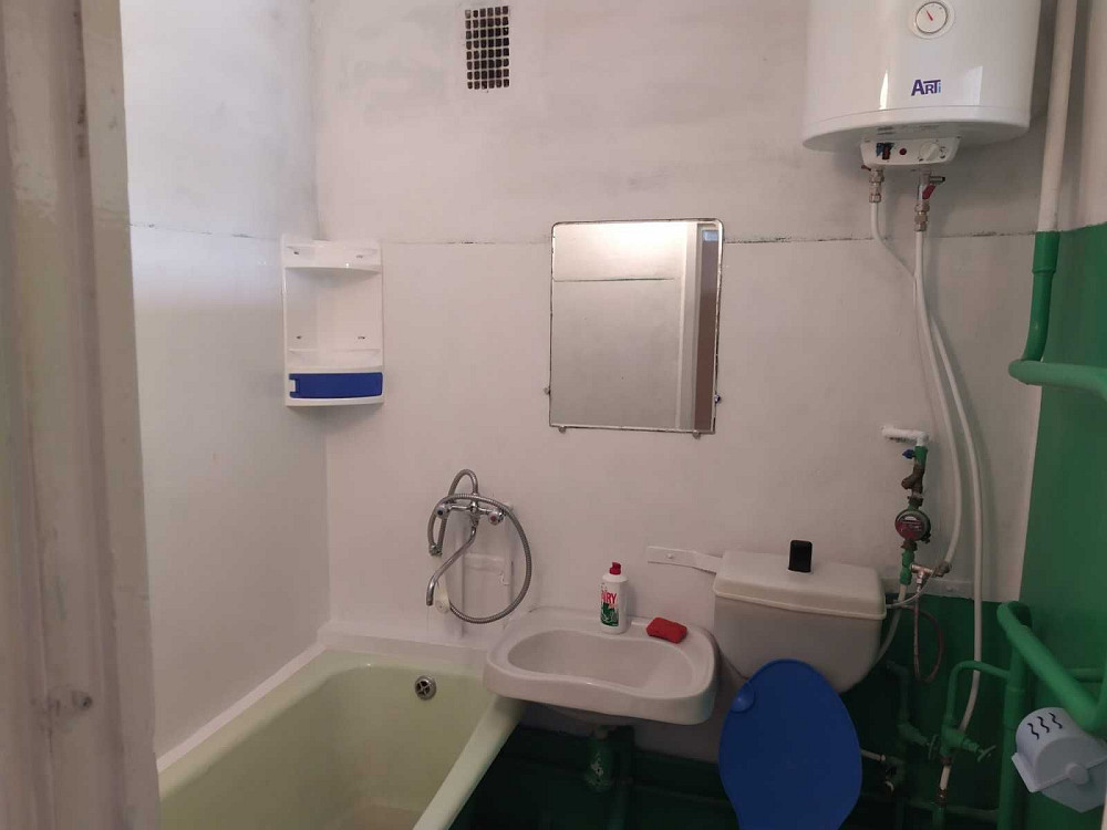 1 кім квартира в центрі на вул. Соборності 13 Звягель - изображение 4